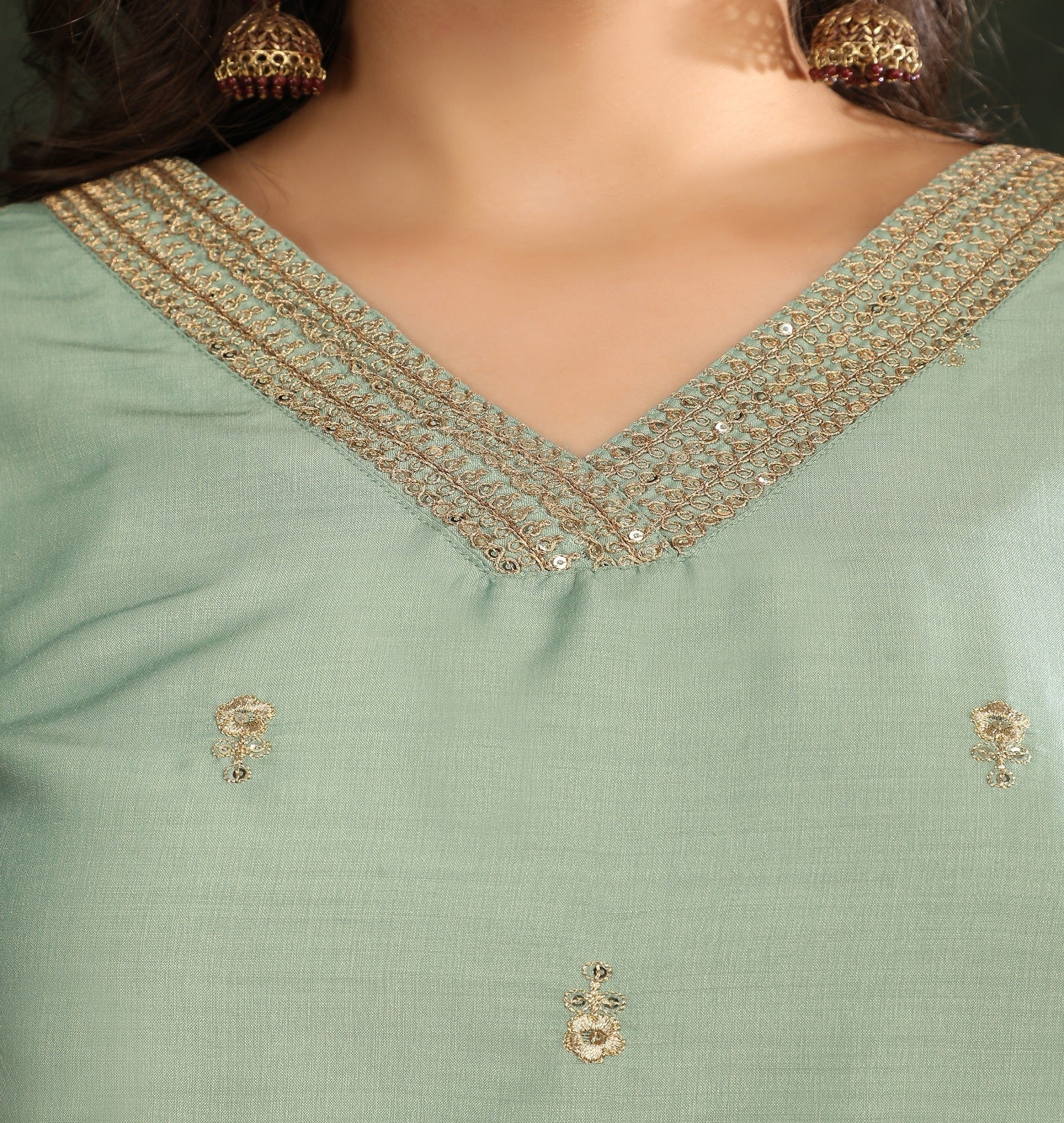 Women Ethnic Motifs Embroidered Regular Thread Work Kurta with Trousers & With Dupatta